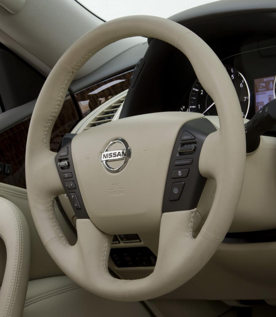 Nissan Patrol 2010 года  (фото 92 из 118)